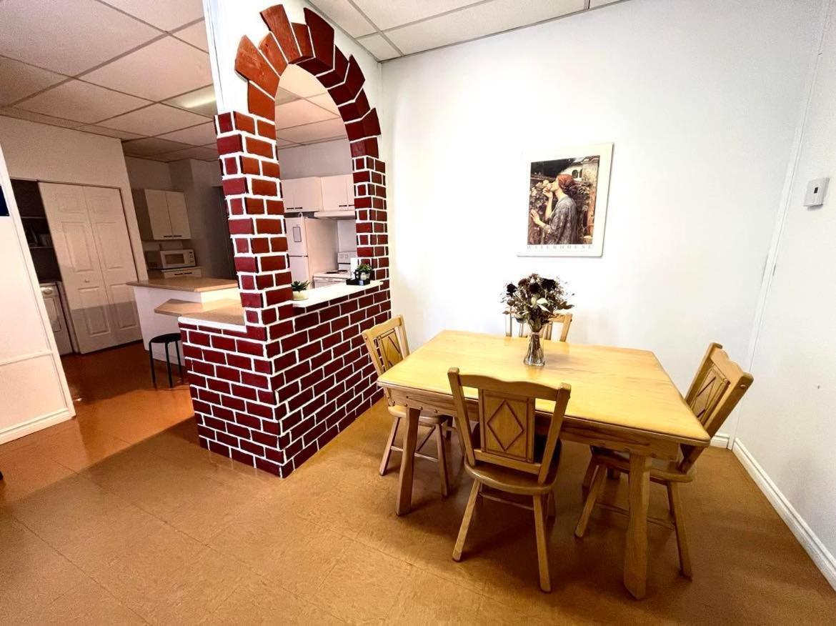 Les Appartements Du Vieil Edifice Metabetchouan 外观 照片