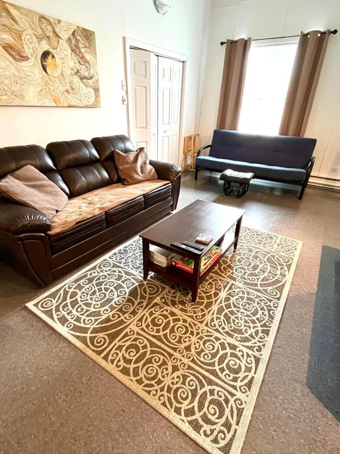 Les Appartements Du Vieil Edifice Metabetchouan 外观 照片